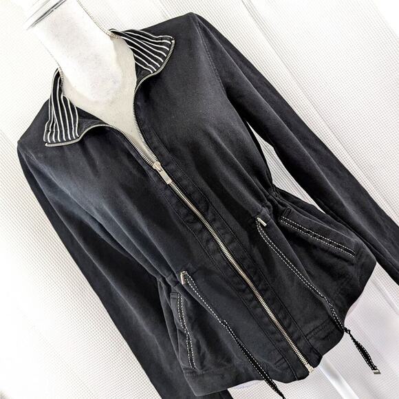 JONES NEW YORK SIG PETITE! BLACK, WHITE ZIPPER FRONT, SWEATSHIRT JACKET! SZ PM - Picture 1 of 9
